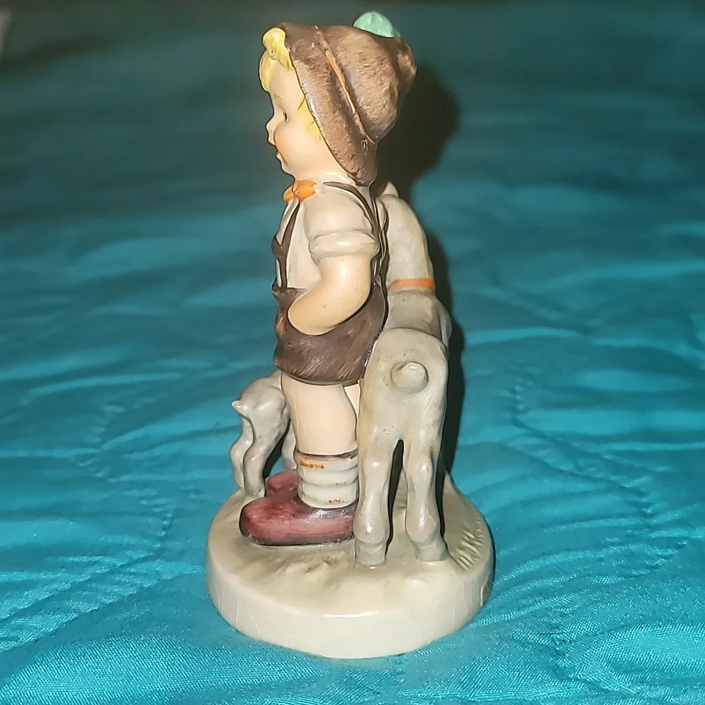 M.J. Hummel Goebel Figurine Of a Boy & Goats Little Goat Herder 200/0‎ 1948